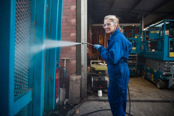 Best Concrete Pressure Washing  in Tecumseh, MI